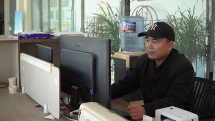 男子上網(wǎng)為父親買床,店家得知老人身份后決定:只送不賣!